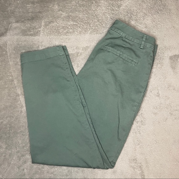 Uniqlo green pants - Picture 2 of 6